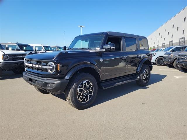 new 2025 Ford Bronco car, priced at $52,081