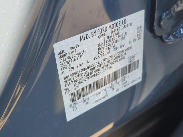 new 2025 Ford Explorer car, priced at $41,901