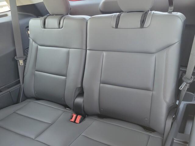 new 2025 Ford Explorer car, priced at $41,901