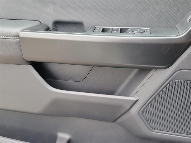 new 2025 Ford F-150 car, priced at $44,572