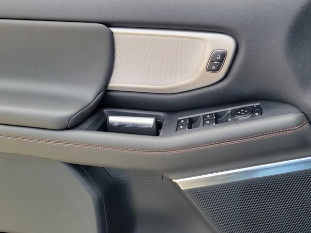 new 2025 Ford Expedition car, priced at $65,937