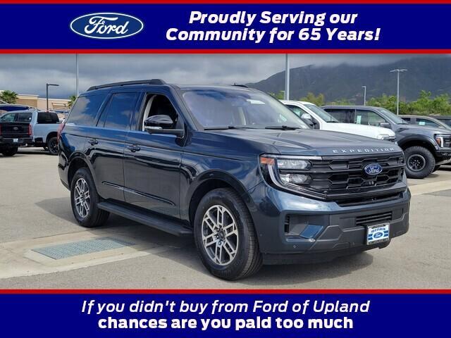 new 2025 Ford Expedition car, priced at $65,937