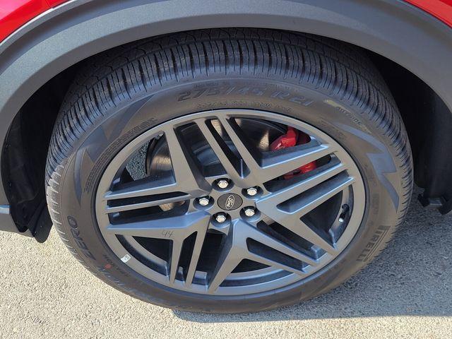 new 2025 Ford Explorer car