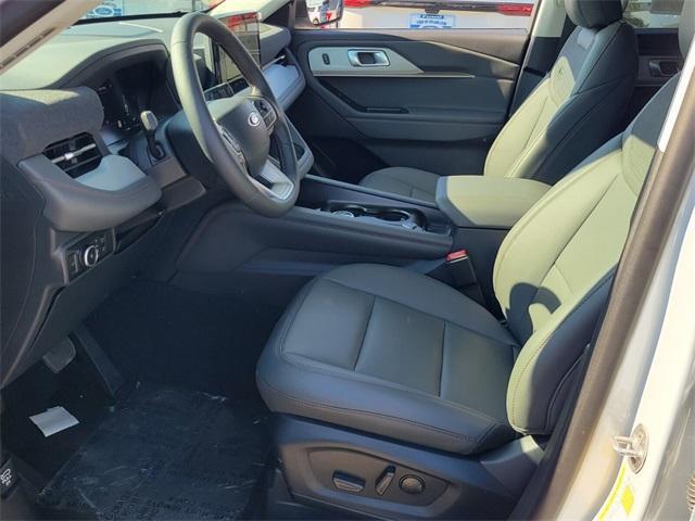 new 2025 Ford Explorer car, priced at $46,456
