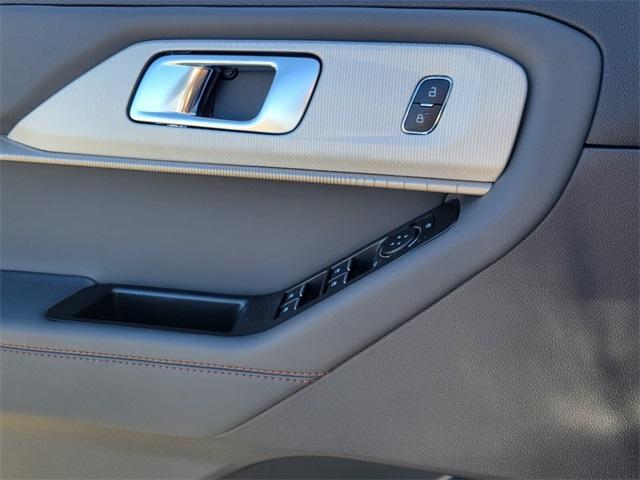 new 2025 Ford Explorer car, priced at $46,456