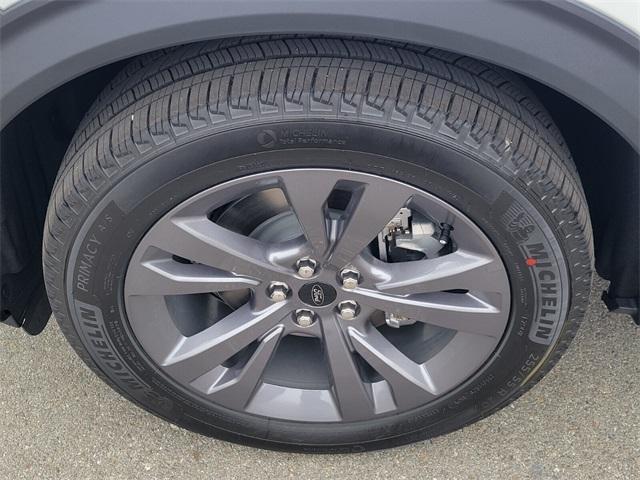 new 2025 Ford Explorer car, priced at $51,175