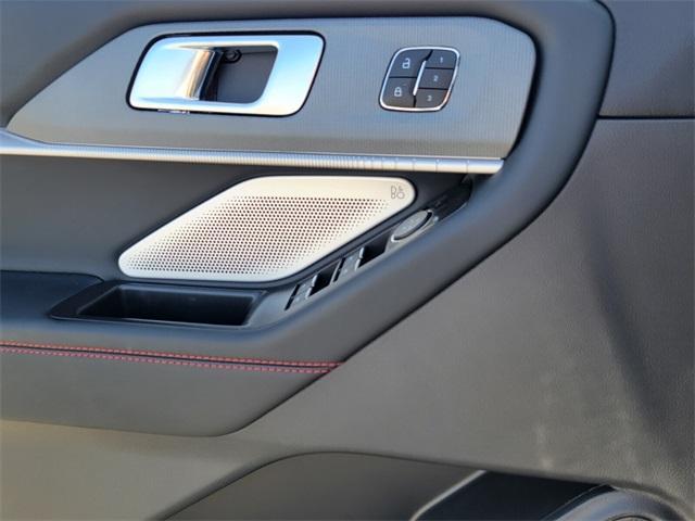 new 2025 Ford Explorer car, priced at $62,125