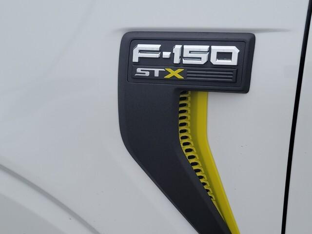 new 2025 Ford F-150 car, priced at $40,402