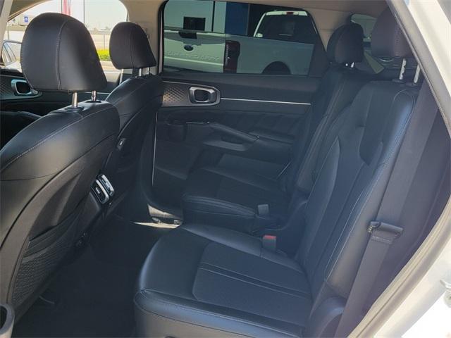 used 2021 Kia Sorento car, priced at $25,495