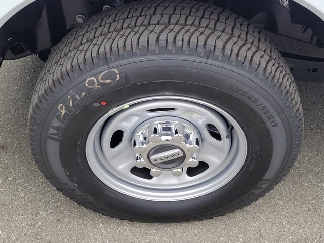 new 2025 Ford F-250 car, priced at $42,848