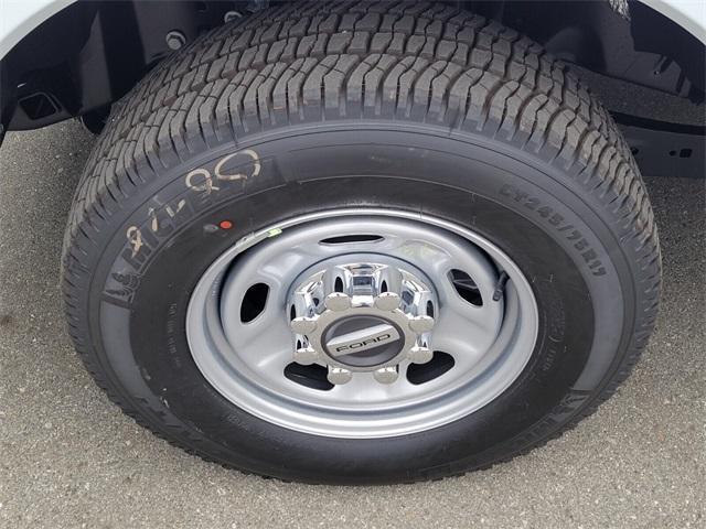 new 2025 Ford F-250 car, priced at $50,395