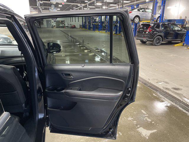 used 2022 Honda Pilot car, priced at $31,472