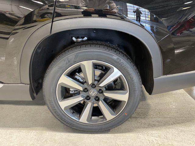 new 2025 Honda Pilot car, priced at $45,986