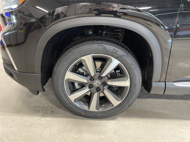 new 2025 Honda Pilot car, priced at $45,986