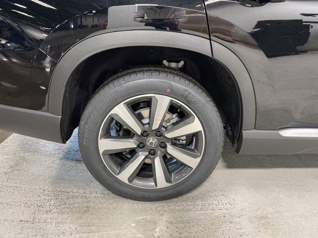 new 2025 Honda Pilot car, priced at $45,986