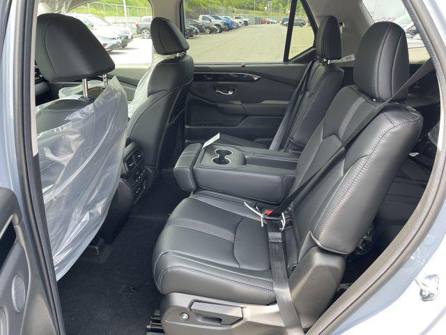 new 2025 Honda Pilot car, priced at $49,052