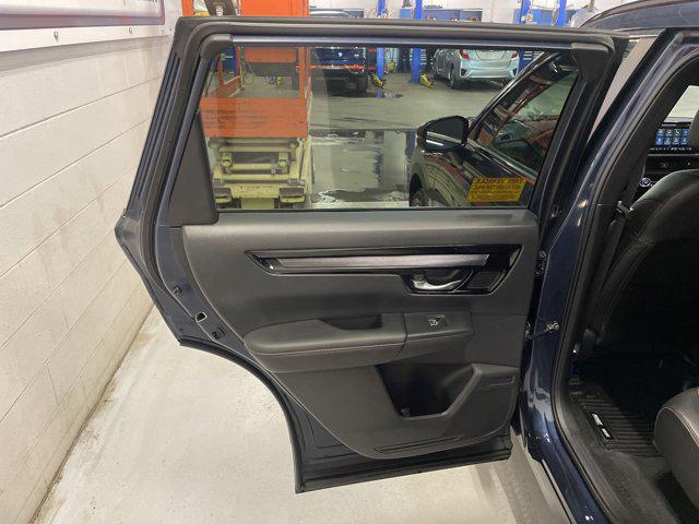 used 2025 Honda CR-V Hybrid car, priced at $39,877