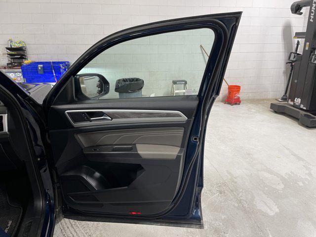 used 2022 Volkswagen Atlas Cross Sport car, priced at $26,004