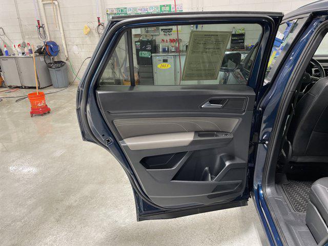 used 2022 Volkswagen Atlas Cross Sport car, priced at $26,004