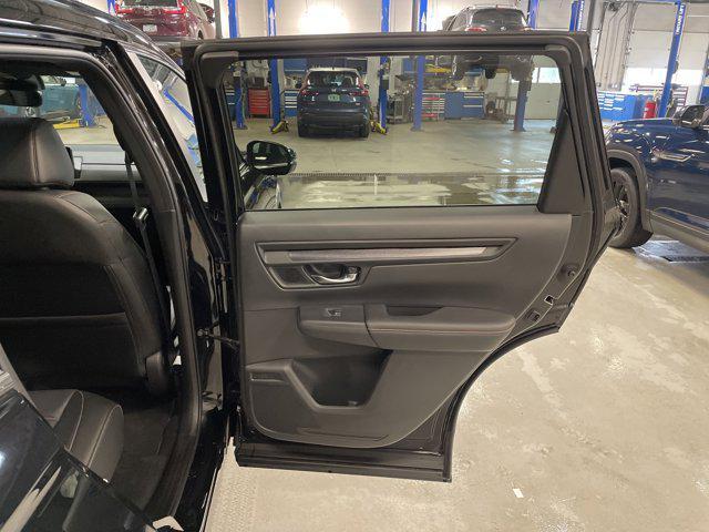 used 2025 Honda CR-V Hybrid car, priced at $37,869