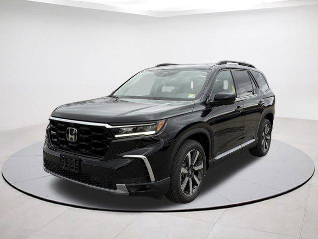 new 2025 Honda Pilot car, priced at $49,118