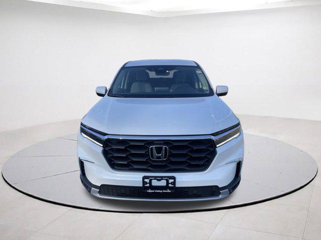 new 2025 Honda Pilot car, priced at $45,763