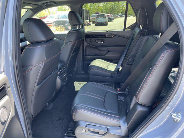 new 2025 Honda Pilot car, priced at $50,278