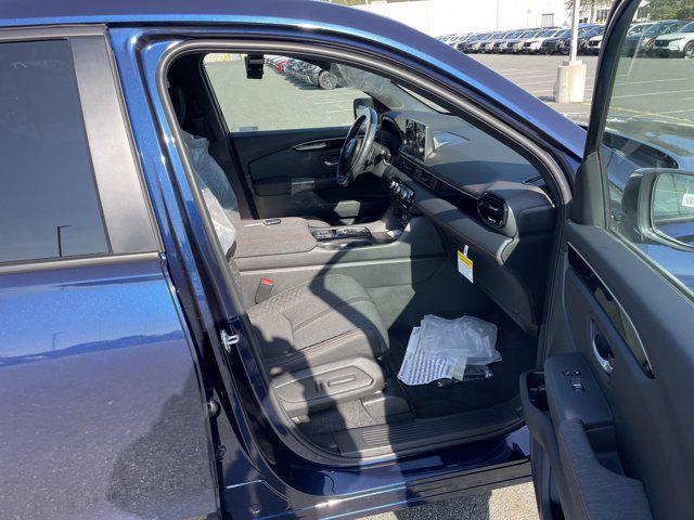 new 2025 Honda Pilot car, priced at $40,291