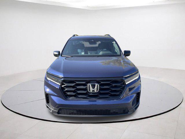 new 2025 Honda Pilot car, priced at $40,291