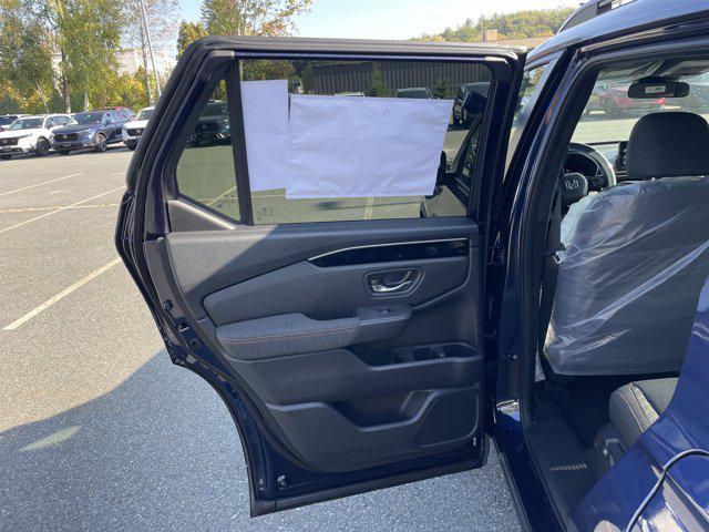 new 2025 Honda Pilot car, priced at $40,291