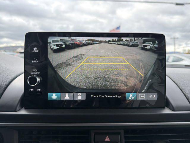 new 2025 Honda Pilot car, priced at $45,986