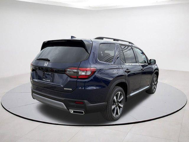 new 2025 Honda Pilot car, priced at $45,986