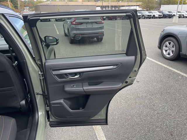 new 2026 Honda CR-V Hybrid car, priced at $38,401