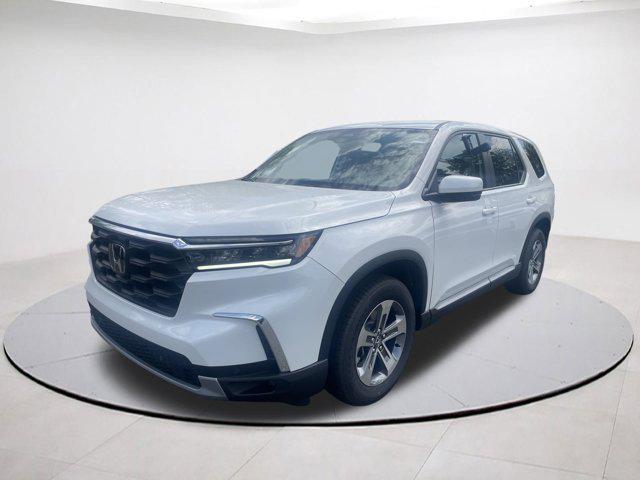 new 2025 Honda Pilot car, priced at $45,028