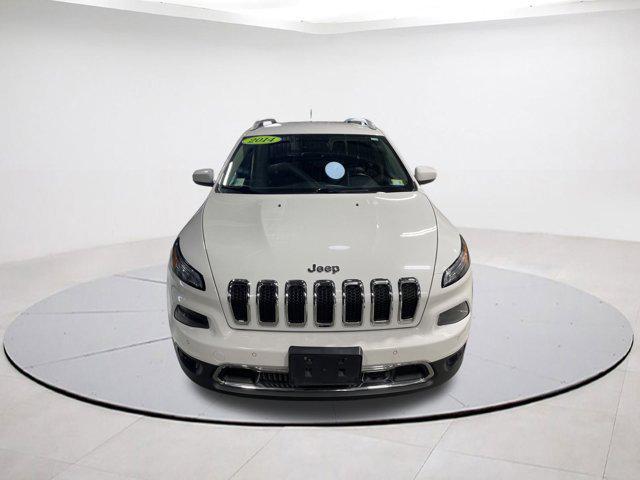 used 2014 Jeep Cherokee car, priced at $11,689