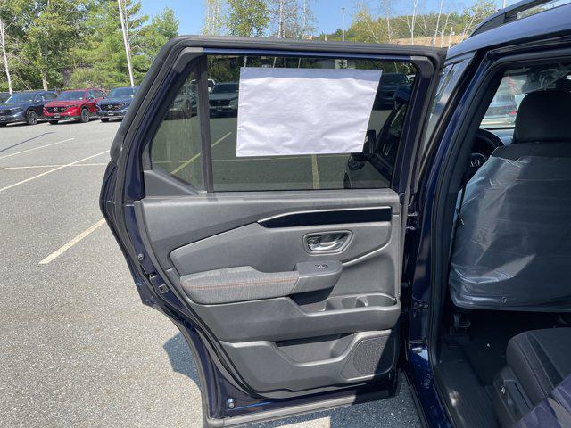 new 2025 Honda Pilot car, priced at $41,512