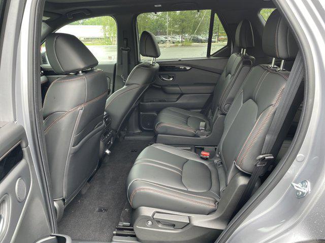 new 2025 Honda Pilot car, priced at $48,429