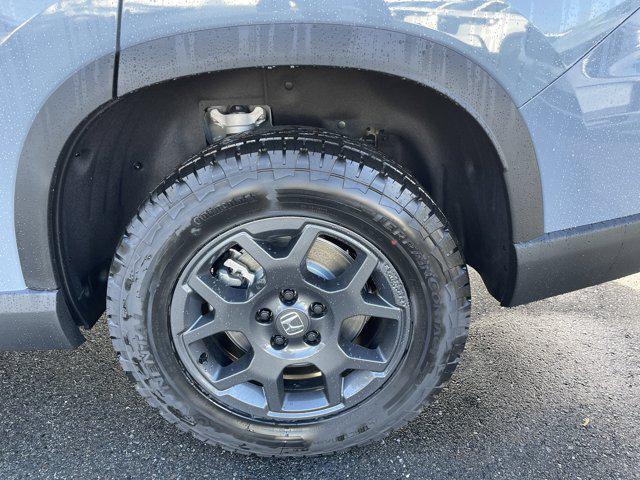 new 2025 Honda Pilot car, priced at $46,215