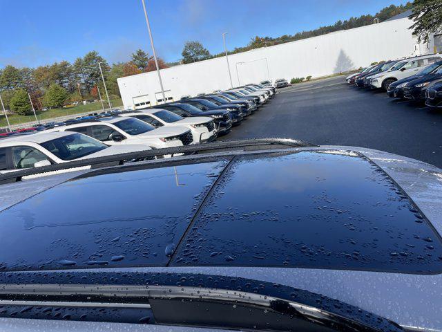 new 2025 Honda Pilot car, priced at $46,215