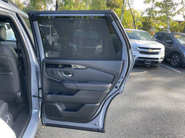 new 2025 Honda Pilot car, priced at $46,215