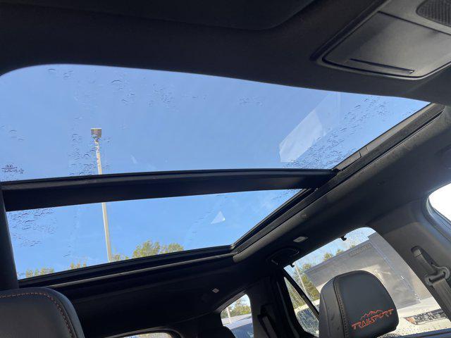 new 2025 Honda Pilot car, priced at $46,215