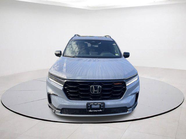 new 2025 Honda Pilot car, priced at $46,215