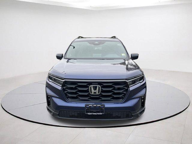 new 2025 Honda Pilot car, priced at $40,364