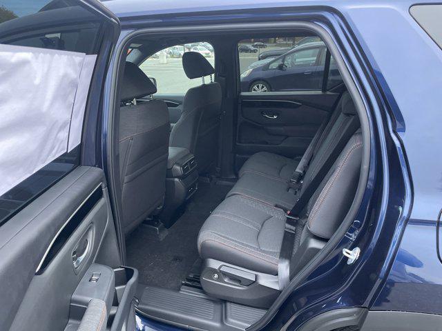 new 2025 Honda Pilot car, priced at $40,364
