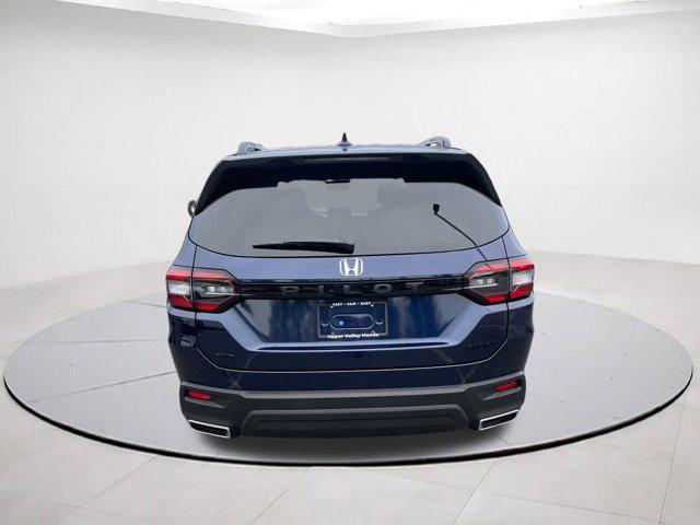 new 2025 Honda Pilot car, priced at $40,364