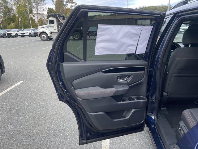 new 2025 Honda Pilot car, priced at $40,364