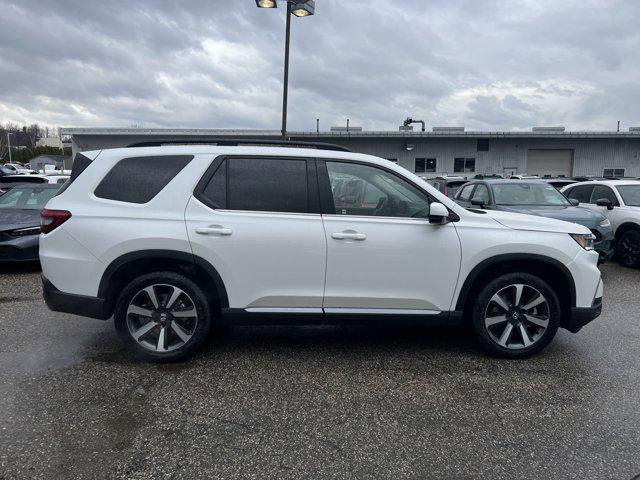 new 2025 Honda Pilot car