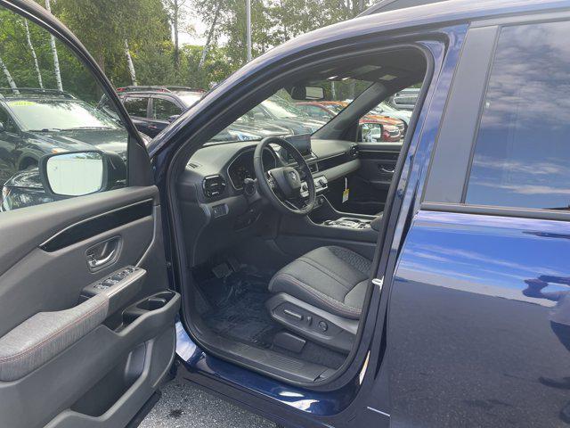 new 2025 Honda Pilot car, priced at $41,274