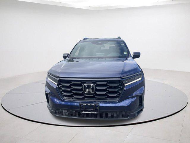 new 2025 Honda Pilot car, priced at $41,274