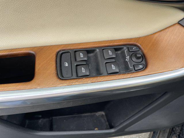 used 2017 Volvo XC60 car, priced at $15,227